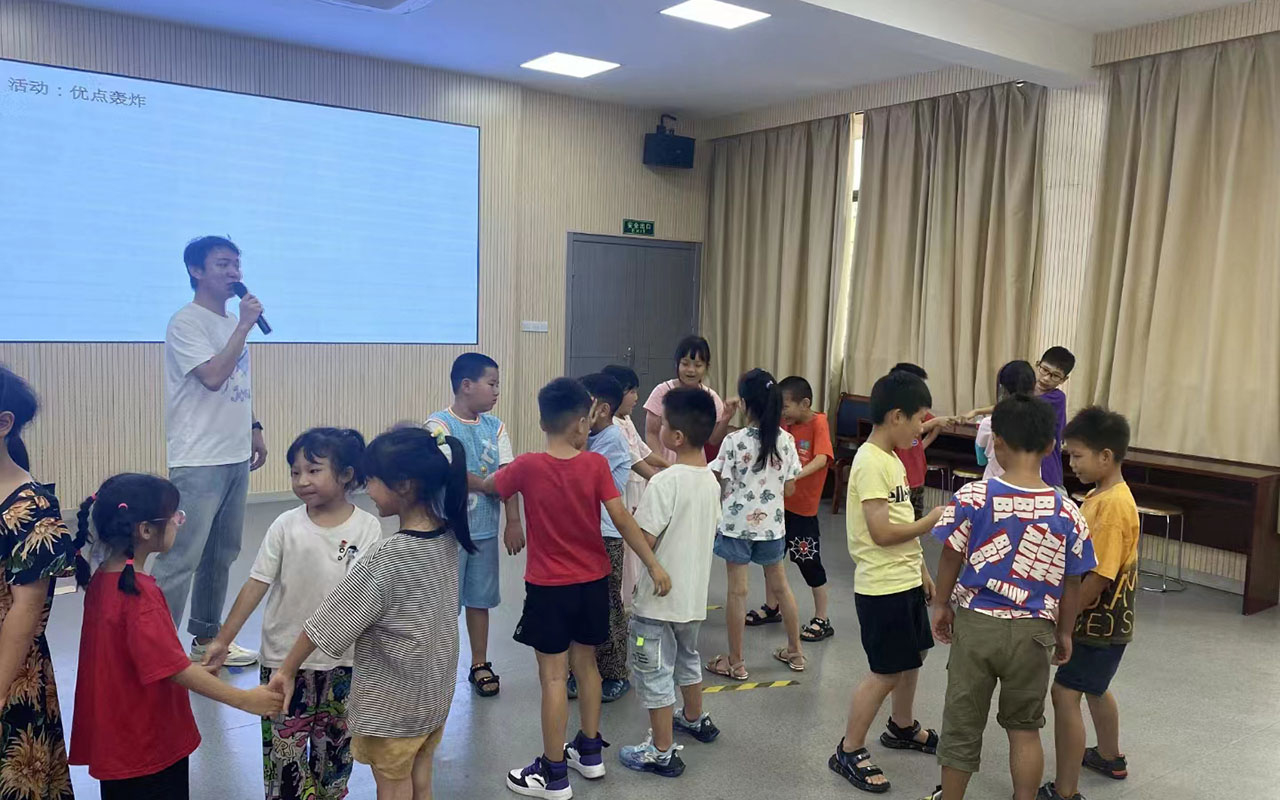 临澧龙观乡中心学校